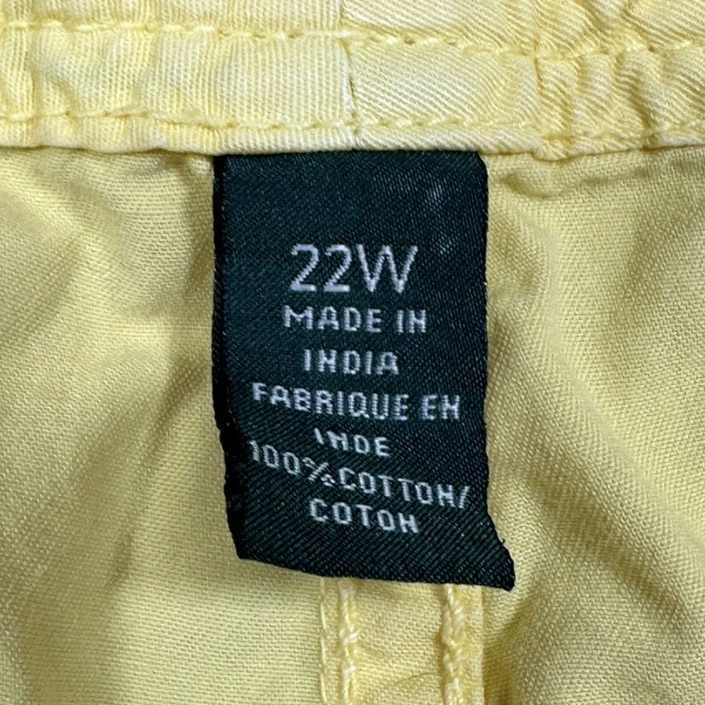 LRL Lauren Jeans Co. Ralph Lauren Yellow Shorts Size 22W (42